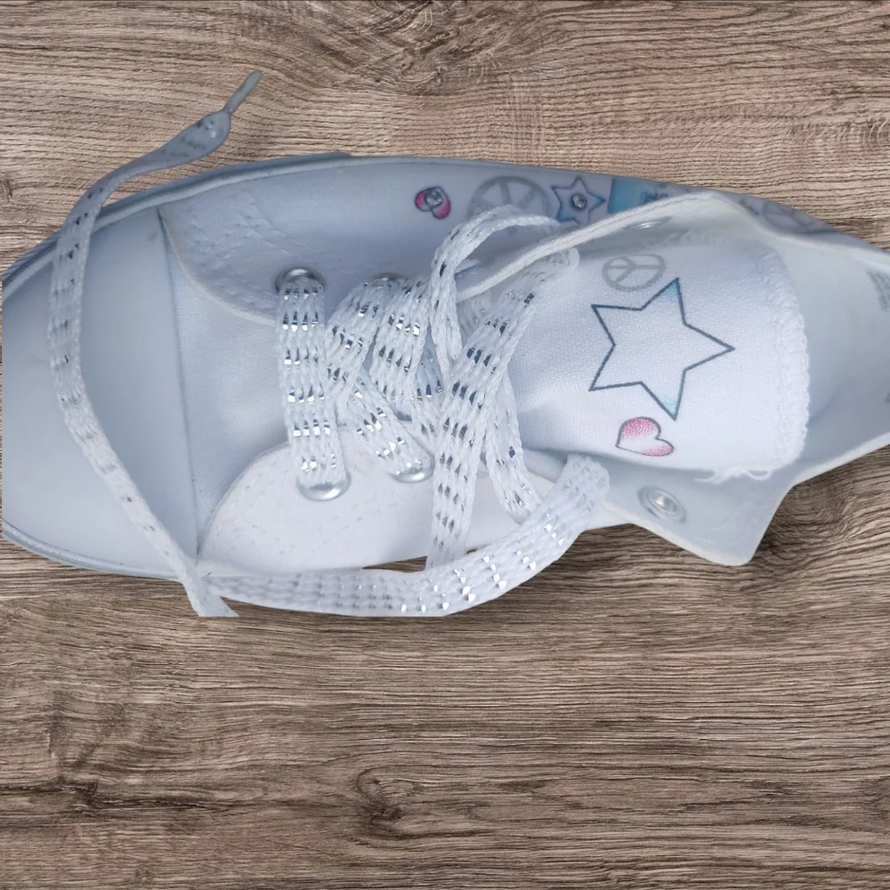 Justice Size 2 White and Pink Kids Shoes with Guitar Design